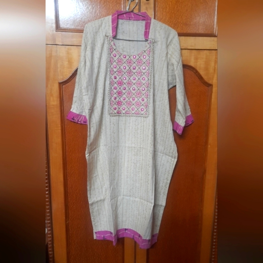 Embroidered Kurti Salwar - Picture 1 of 6